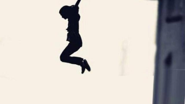 Pengunjung Mall Bunuh Diri, Lompat dari Lantai 4