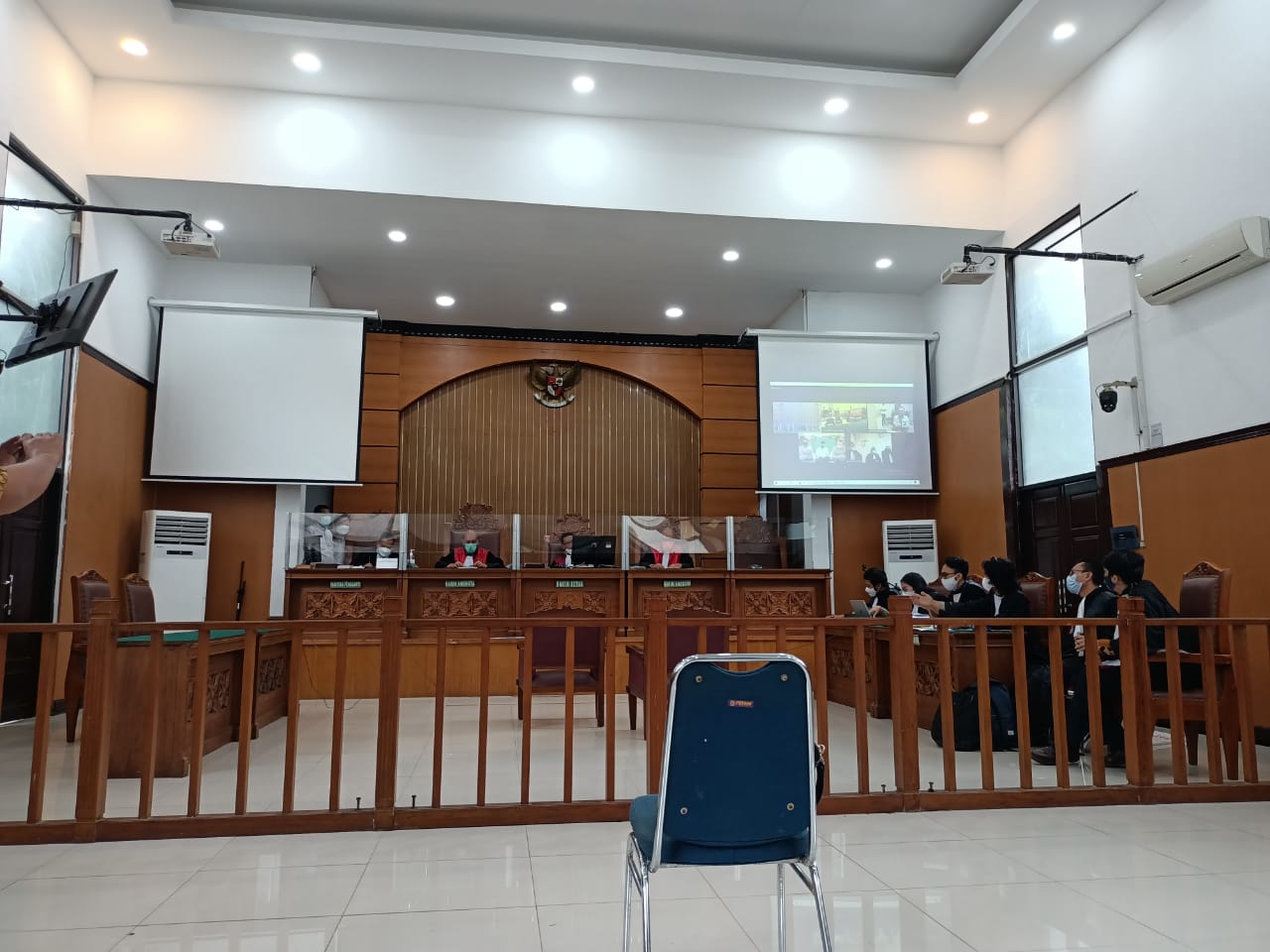Tim Kuasa Hukum Petinggi KAMI Protes