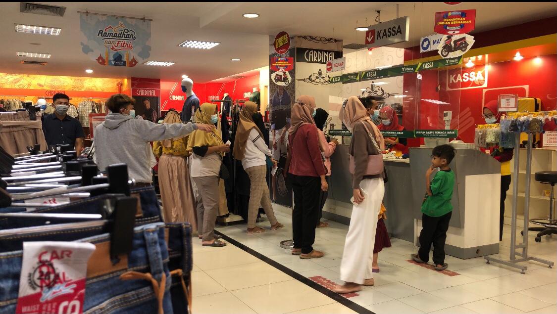 Toserba Yogya Pemalang Ramai Pengunjung