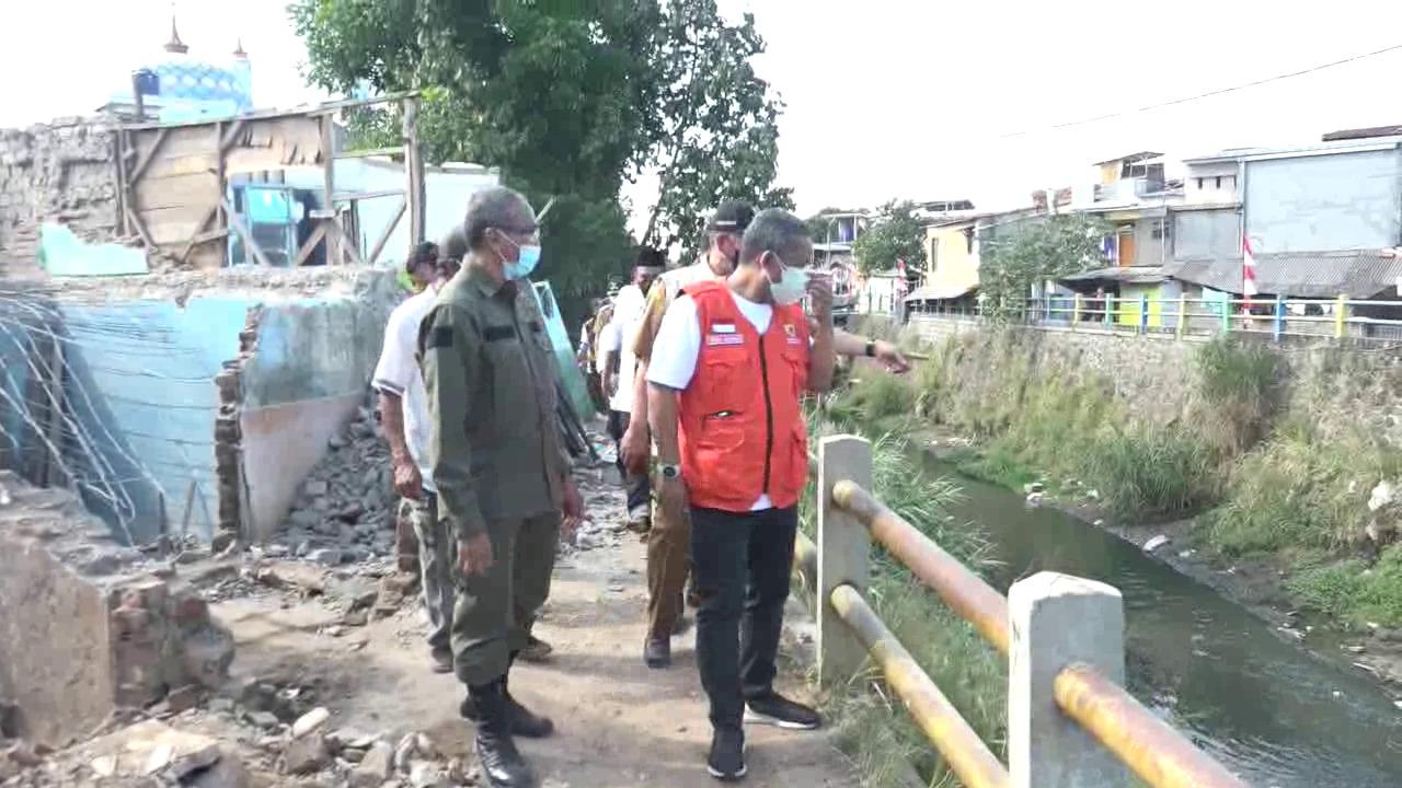 Normalisasi Sungai Cidurian, Ratusan Bangunan Dibongkar