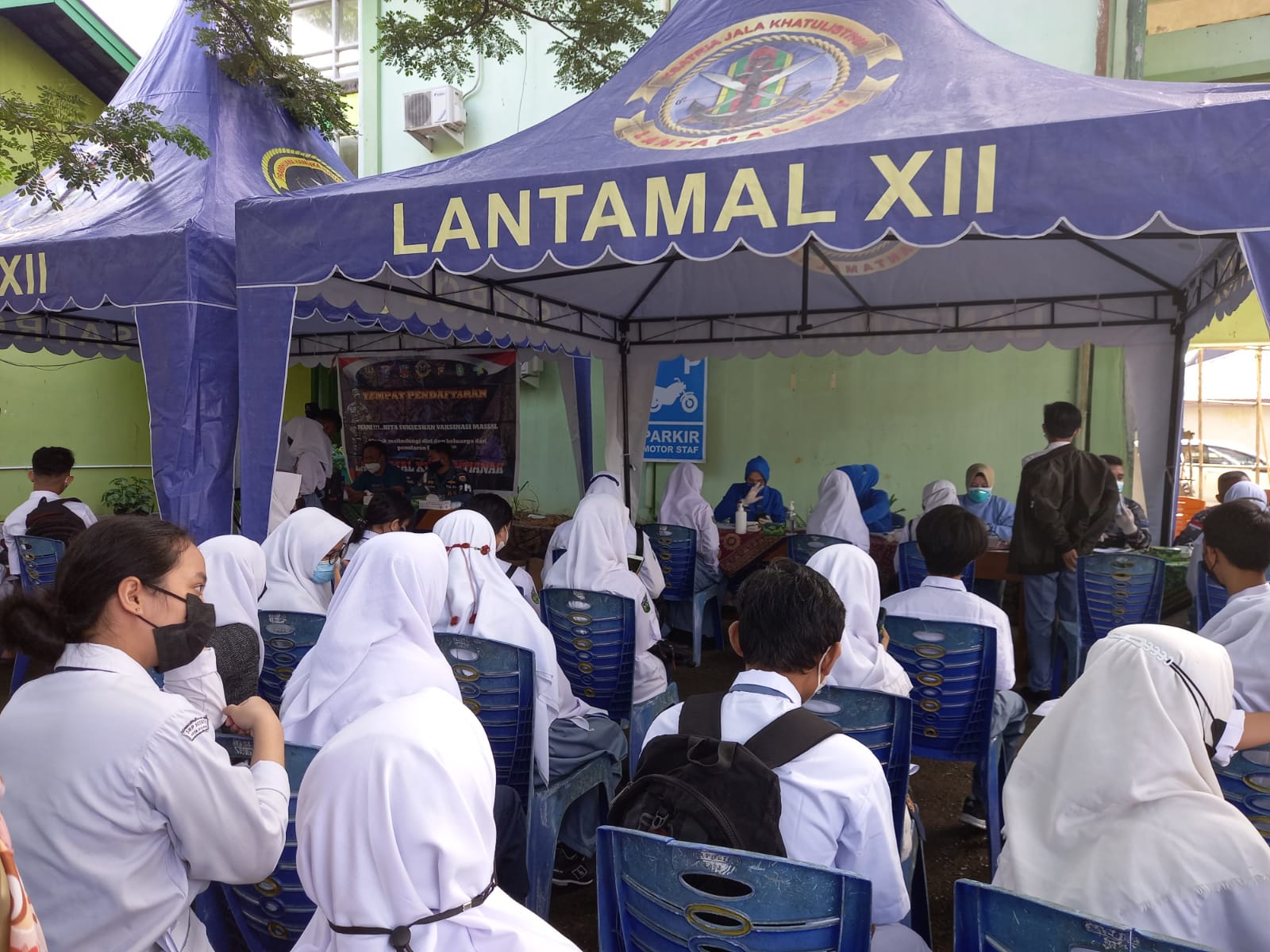 Vaksinasi Usia Sekolah Dalam Rangkaian HUT TNI AL ke-76