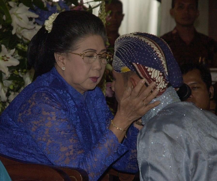 Anies Melayat ke Rumah Duka Ibu Mertua Presiden ke-6 Susilo Bambang Yudhoyono