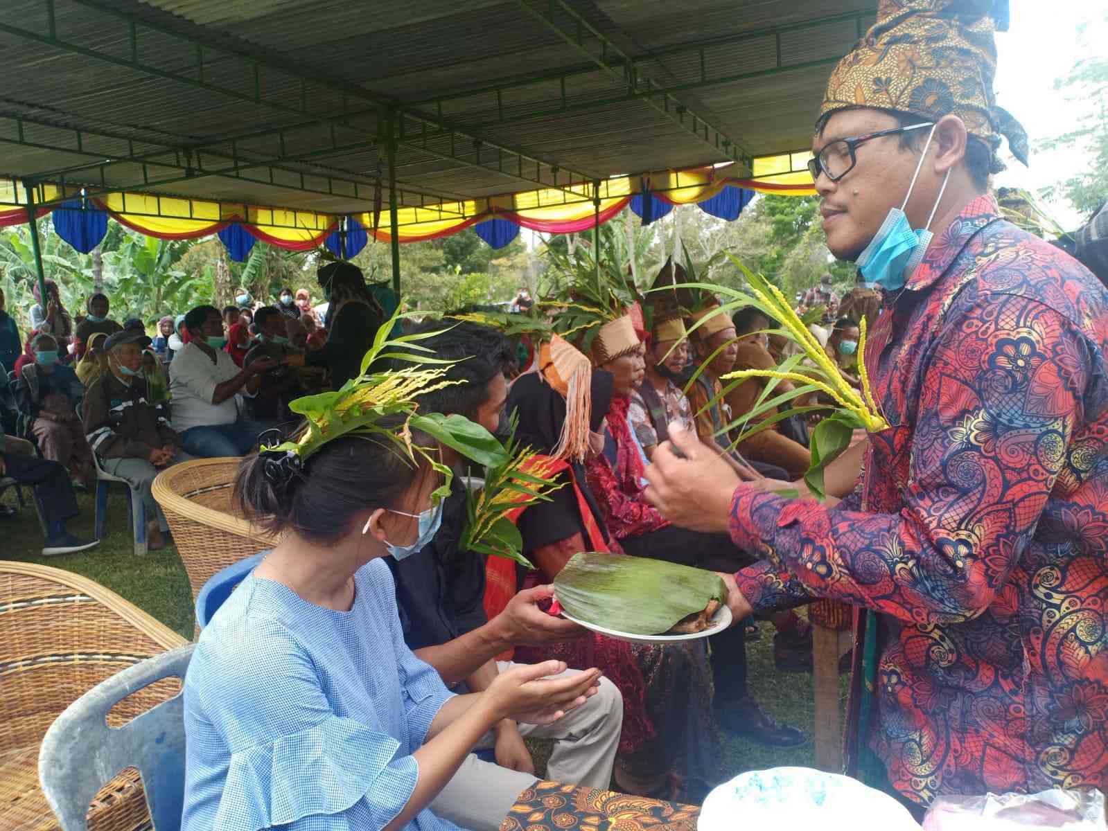 Lestarikan Alam dan Budaya, Masyarakat Hutalama Gelar Ritual Maranggir di Bah Damanik