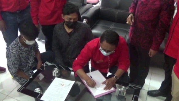 Pelaku Vandalisme Ketua DPR Minta Maaf, PDIP Batu Cabut Laporan
