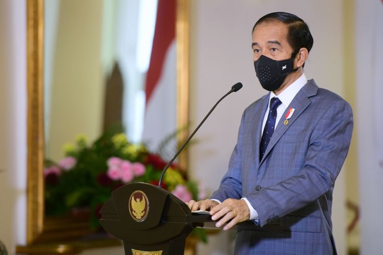 Jokowi Minta Pemerintah Kepulauan Riau Dahulukan Vaksinasi Lansia