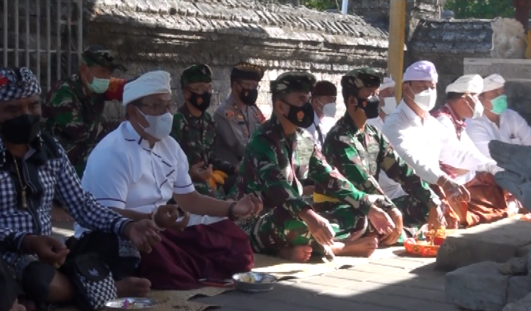 Gelar Upacara Ngrastiti Bhakti untuk Doakan Bali Segera Pulih 