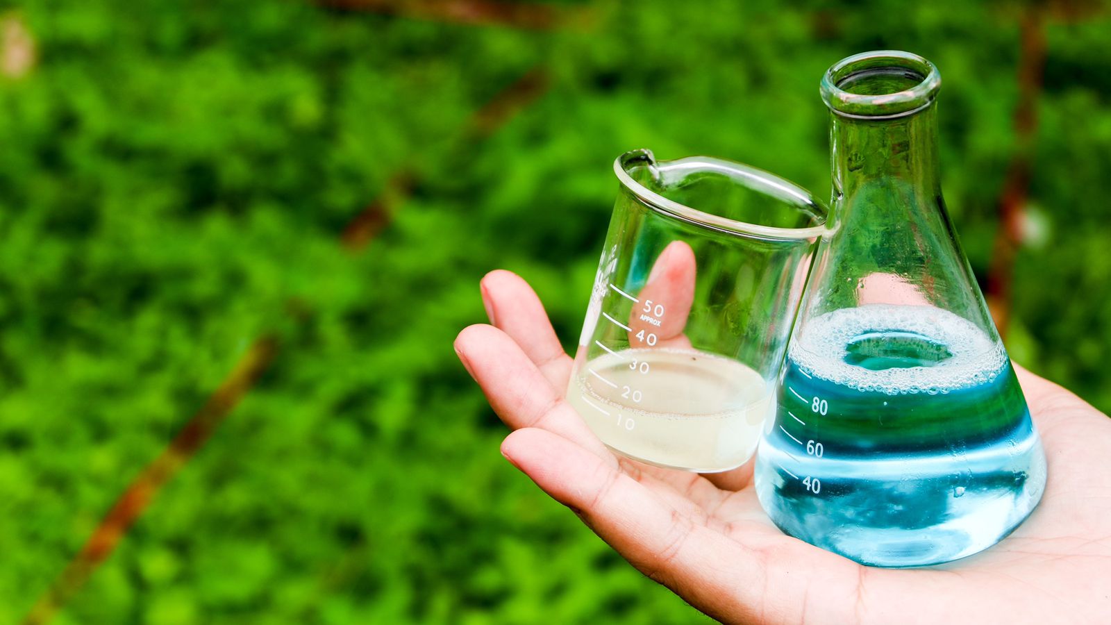Indonesia Ekspor 1 Juta Liter Reduktan Herbisida "Weed Solut-ion" ke Malaysia
