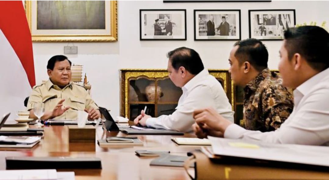 Presiden Prabowo bersama Menko Perekonomian, Mensesneg dan seskab kerap mengelar ratas peningkatan Ekonomi Indonesia