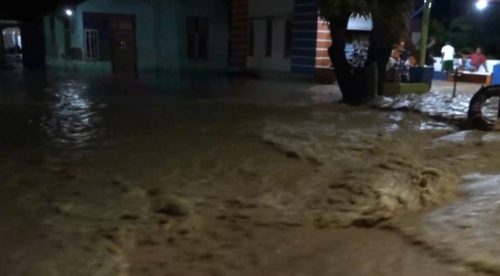 Banjir Bandang di Kabupaten Gorontalo, Anak Meninggal dan Ibu Masih Dalam Pencarian