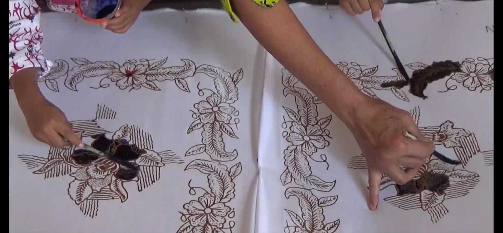Lukisan Batik: Warisan Budaya dalam Kanvas