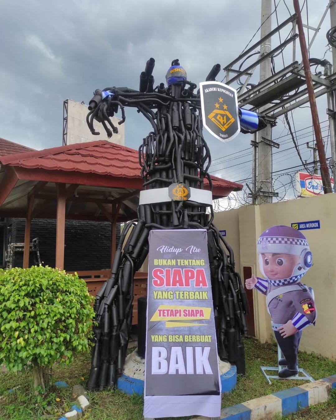 Satlantas Polres Tasikmalaya Sulap Knalpot Sitaan Jadi Robot Transformer