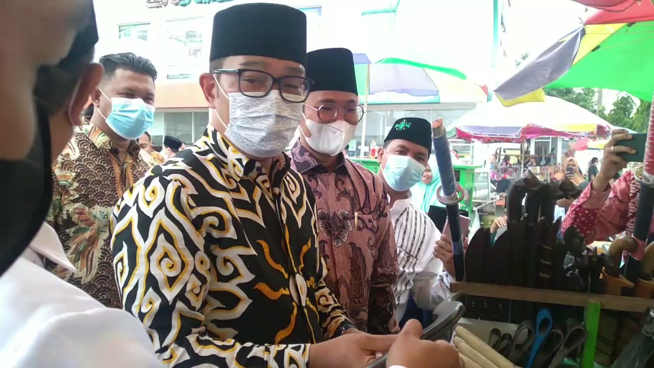 Ridwan Kamil Tunggu Permintaan Maaf Arteria Dahlan