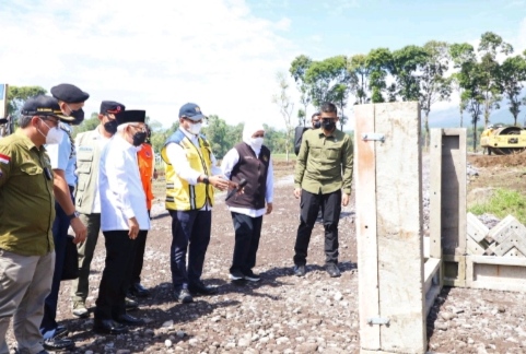 Wakil Presiden Tinjau Pembangunan Hunian Sementara Lumajang