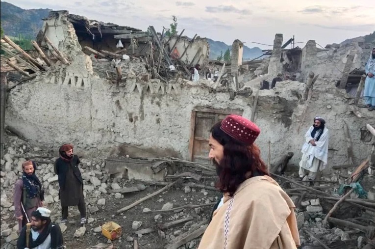 Gempa 6,1 SR Landa Afghanistan, 920 Orang Tewas