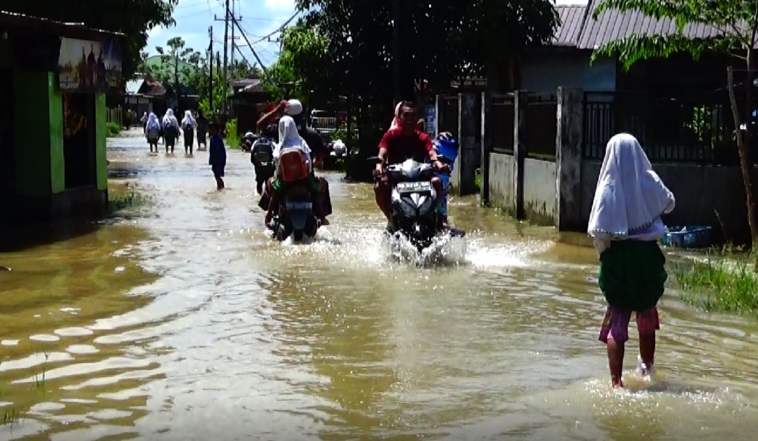 Banjir Kembali Rendam Wilayah Kabupaten Banjar, Jalan dan Sekolah Mulai Terdampak