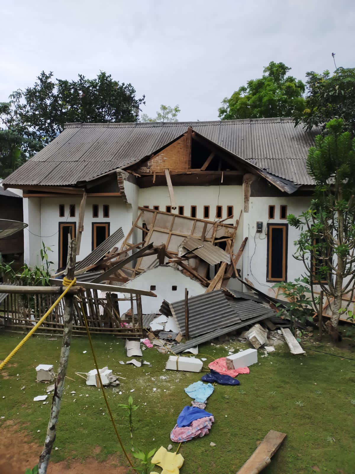Akibat Gempa Bumi M 6,7 Banten, Beberapa Rumah Warga di Pandeglang Mengalami Kerusakan